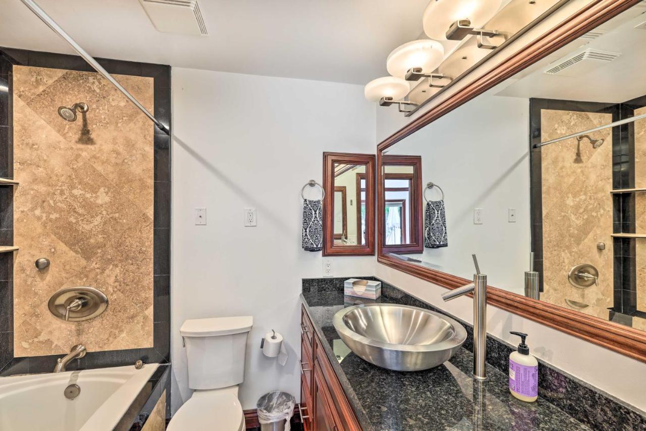 Casa de férias Townhouse With Pool Access! Scottsdale